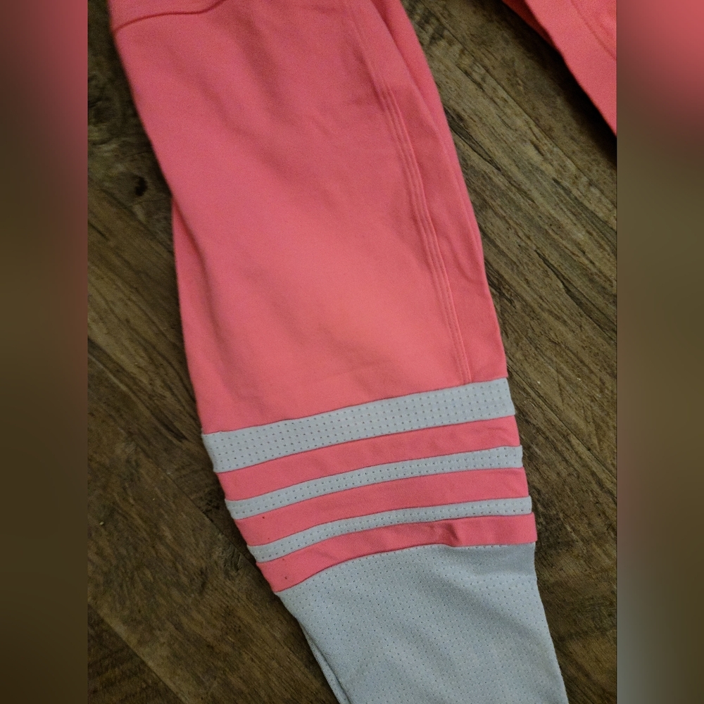 RARE Bombshell Sportswear set! - Picture 2 of 9